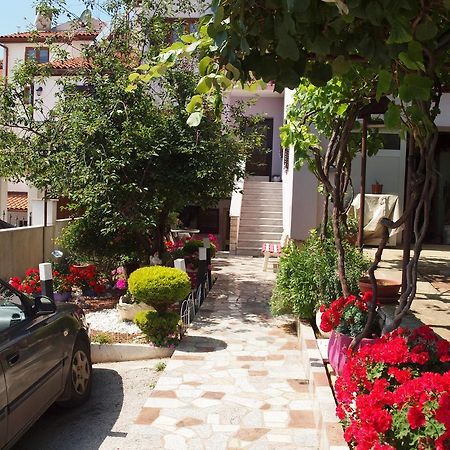 Apartments Zufic Штинян Екстер'єр фото